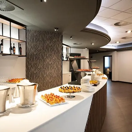 Hotel Mood 4*