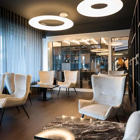 Hotel Mood 4*
